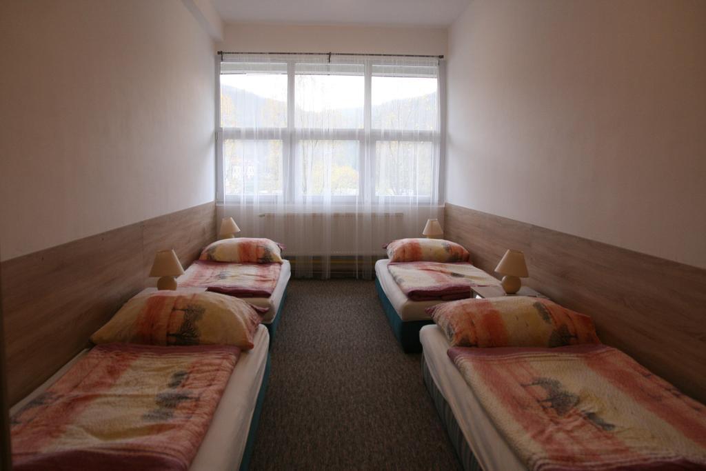 Hostel Boathouse Πράγα Εξωτερικό φωτογραφία